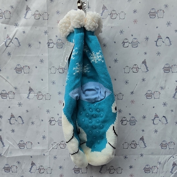 Cozy Blue Polar Bear Winter Socks - Picture 5 of 5